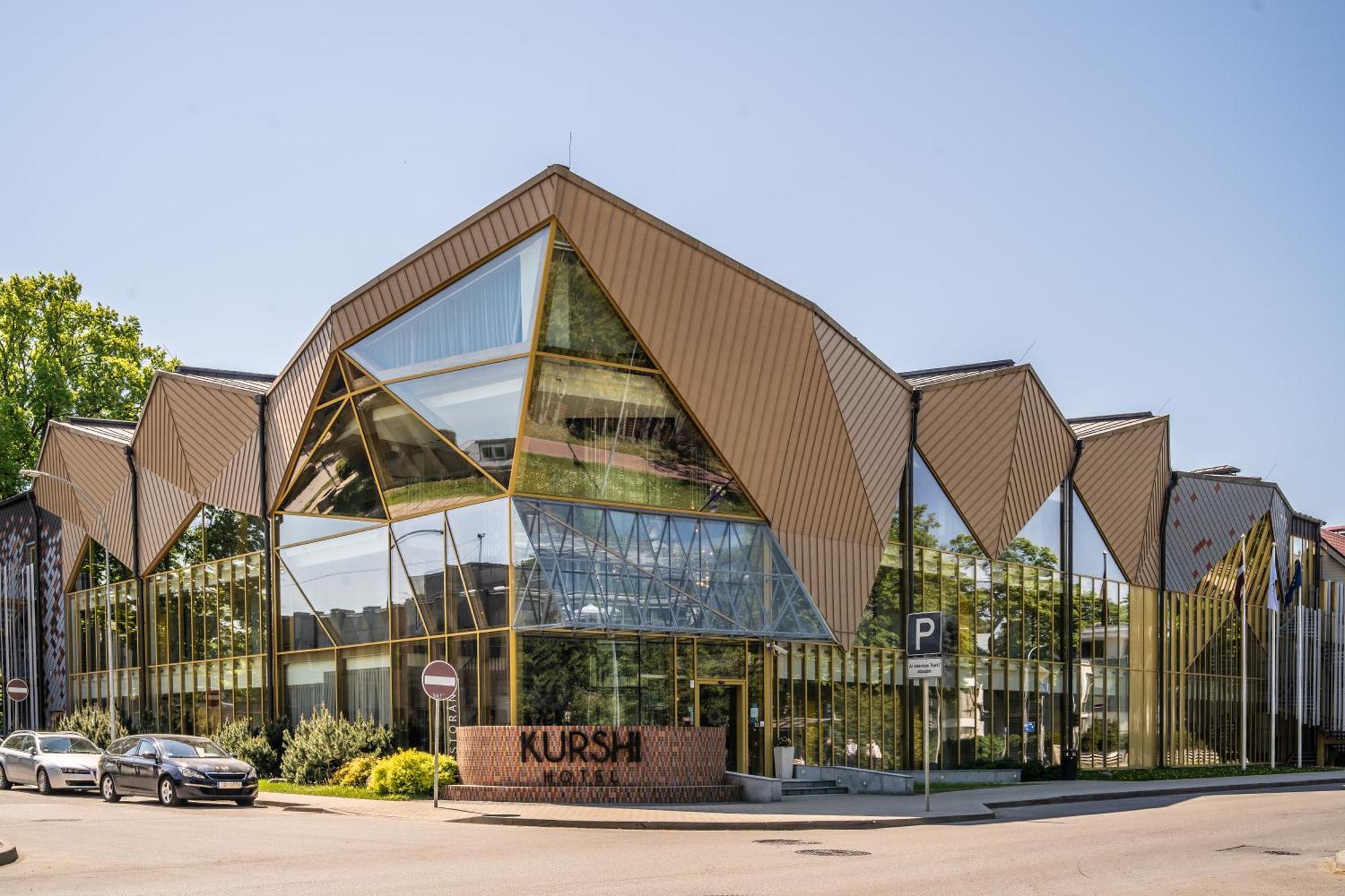 Kurshi & Hotel Jurkalne