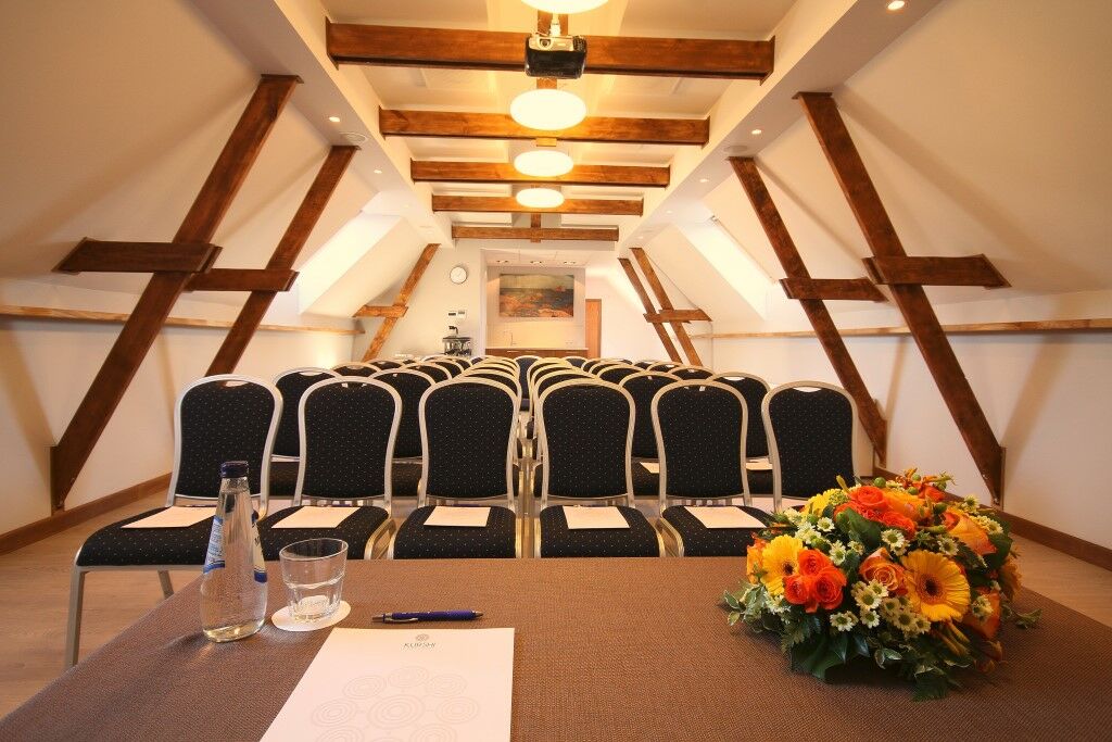 Hotel Kurshi & 4*
